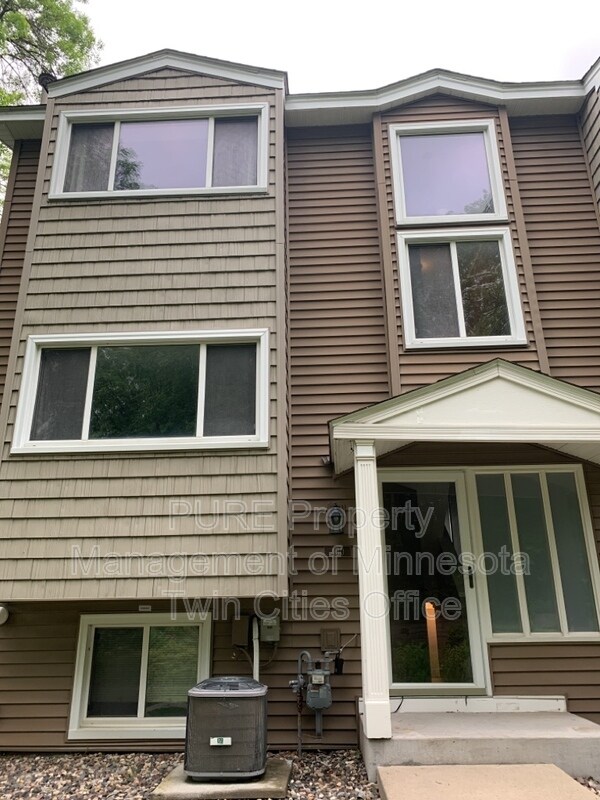 400 Pondridge Cir, Wayzata, MN 55391 Townhome Rentals in Wayzata MN