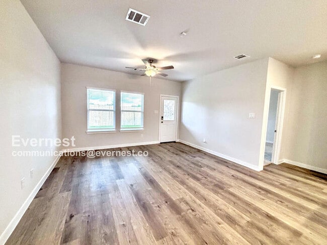 Building Photo - 32506 Timber Point Dr