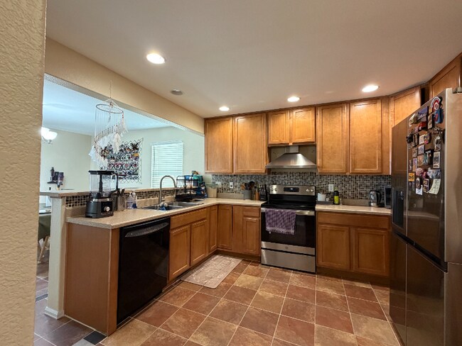 Foto del edificio - 7653 Canyon Oak Dr