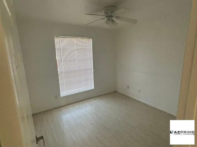 Foto del edificio - Home in Prime Mesa Location