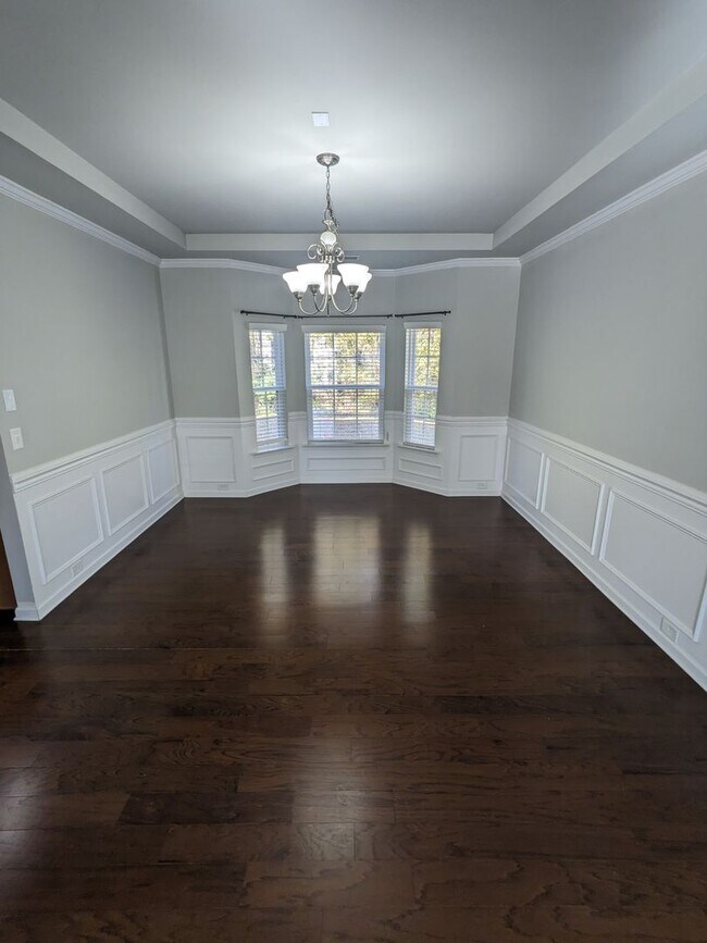 Foto del edificio - Stunning 7 Bedroom House with a Loft and U...