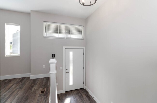 Building Photo - 102 Stickley Dr
