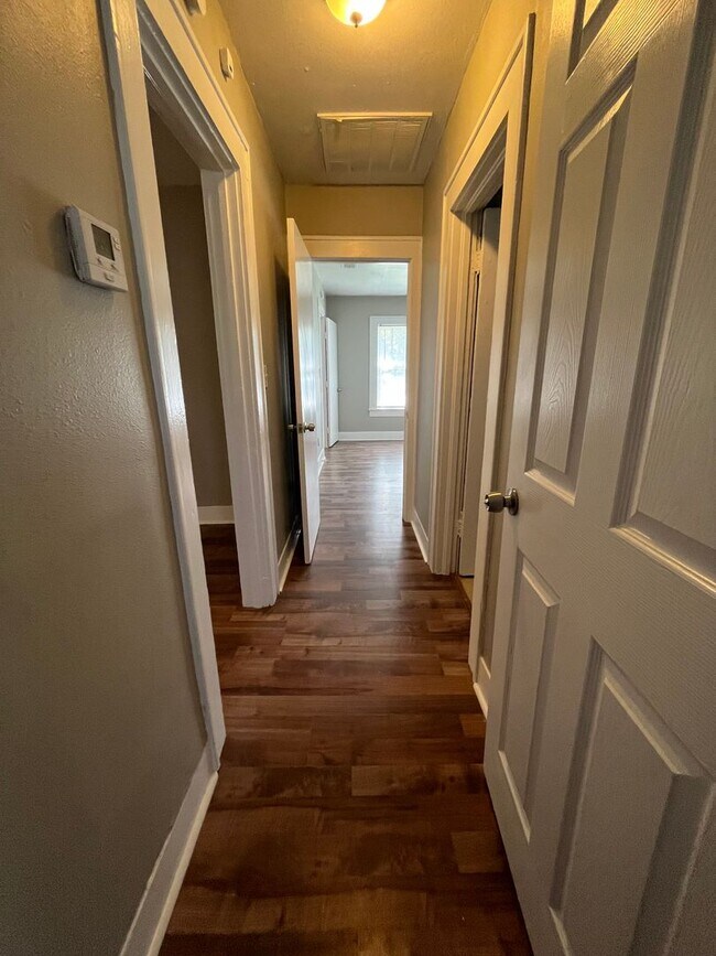 Foto del edificio - 4 Bedroom Located In South Overton!