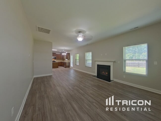 Building Photo - 144 Misty Woods Dr