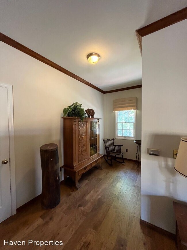 Foto del edificio - 5 br, 3 bath House - 1924 Hope St