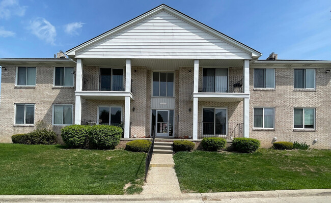 Foto del edificio - 14163 Ivanhoe Dr