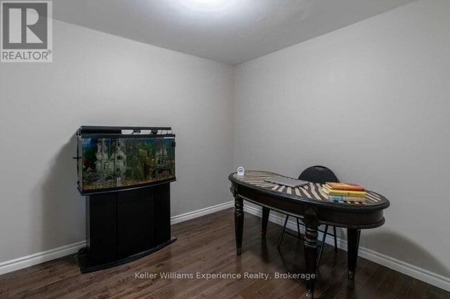 Building Photo - 85 Melrose Ave