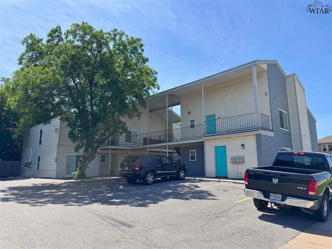 Foto principal - 1611 Bell St