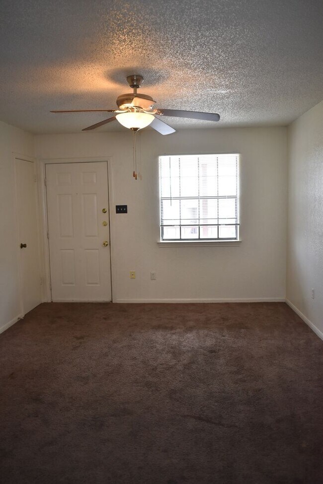 Building Photo - 504 Northern Dove Ln