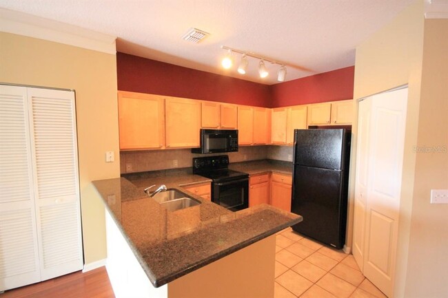 Building Photo - 4207 S Dale Mabry Hwy