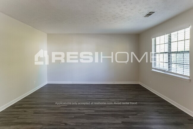 Building Photo - HOME FOR RENT!
