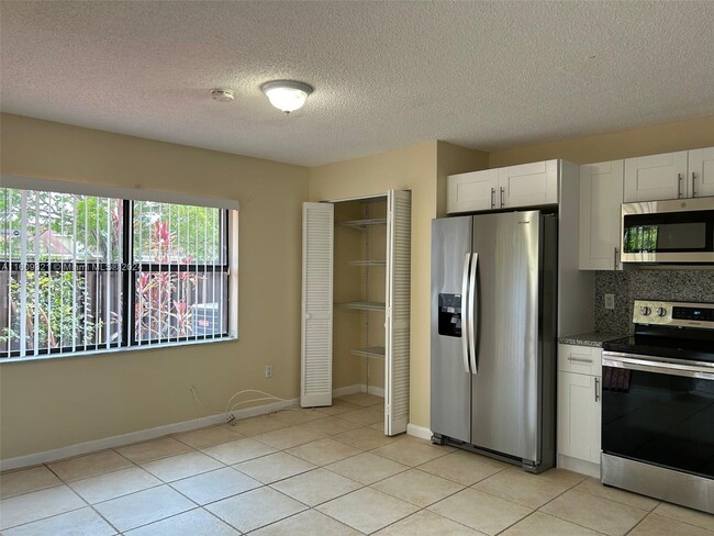 Foto del edificio - 11670 SW 91st Terrace