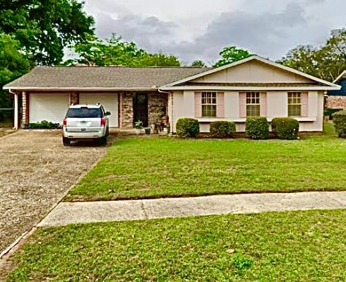 Building Photo - 4809 Balmoral Dr