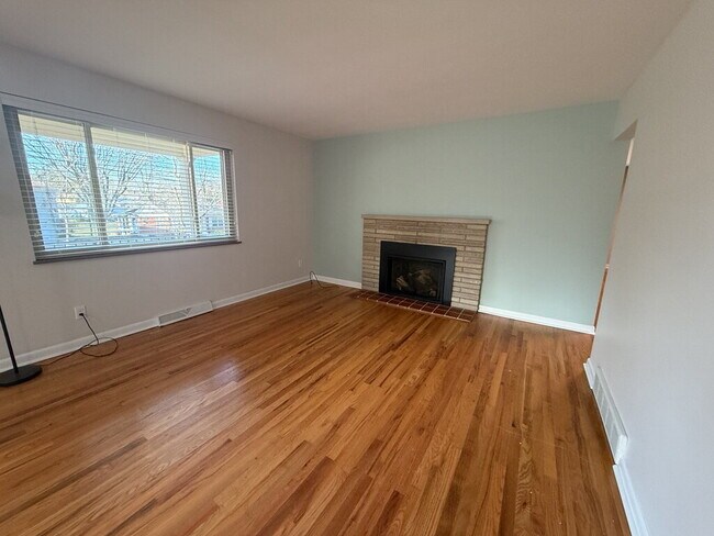 Foto del edificio - 1168 Cryer Ave