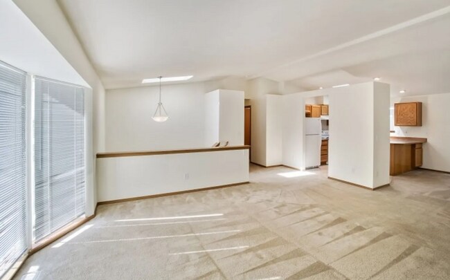 Foto del edificio - Spacious 3BD 2BA