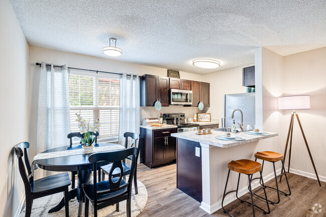 Kitchen - Brittany Place Apartments