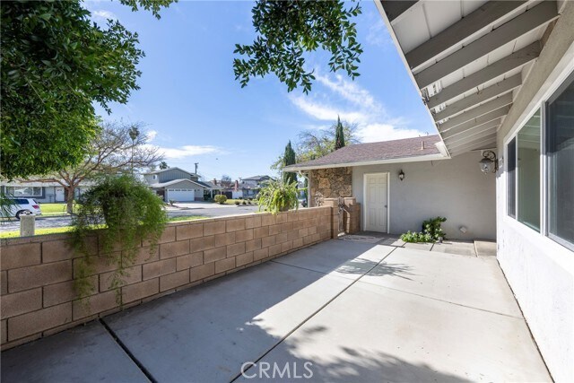 Foto del edificio - 5153 Merrill Ave