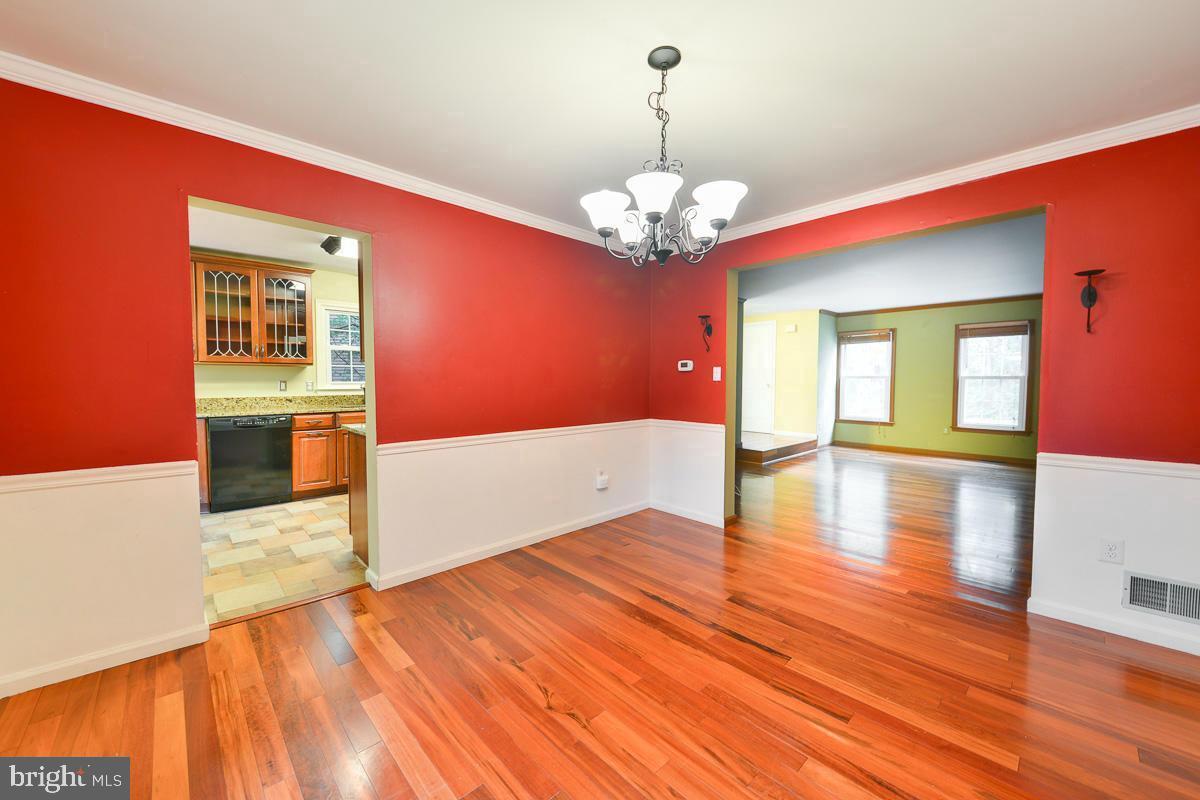 Primary Photo - 5711 Oakshore Ct