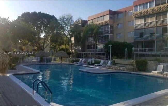 Building Photo - 404 NW 68th Ave