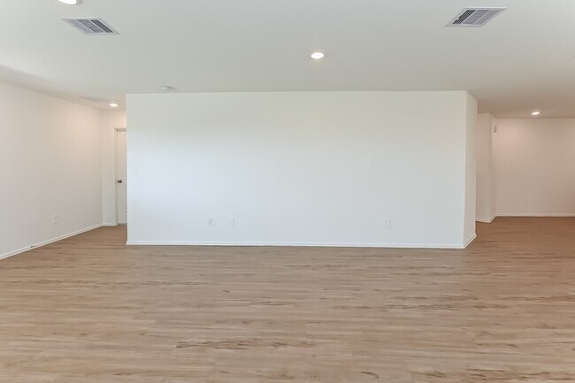 Foto del edificio - 24215 Becker Hollow Ln