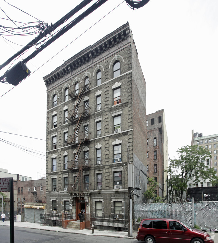 Foto del edificio - 335-337 E 148th St