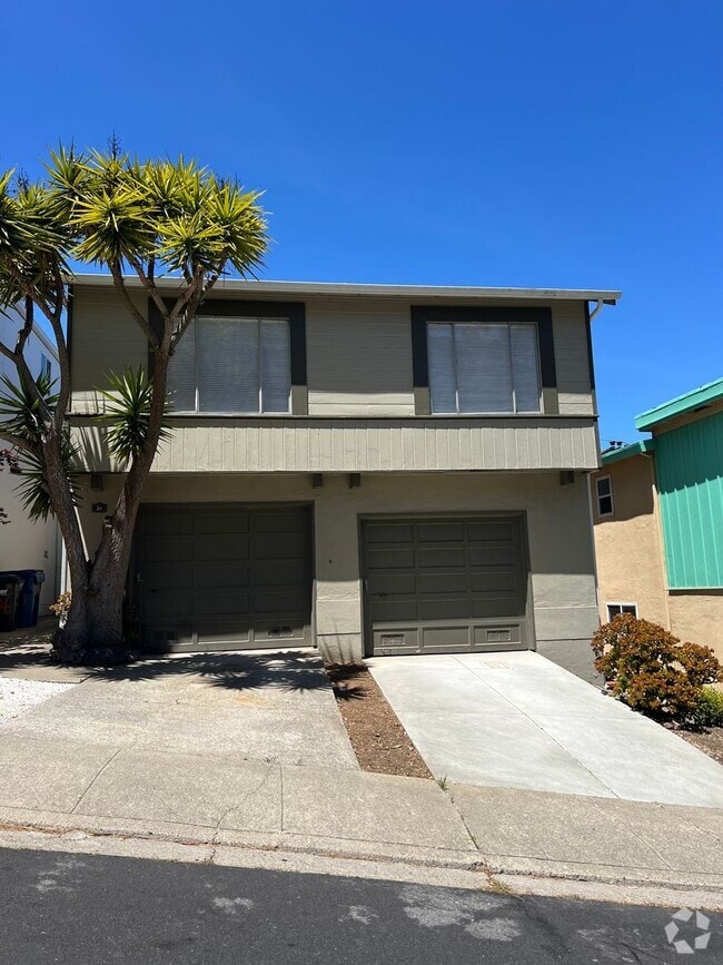 Building Photo - 34 Alta Vista Way