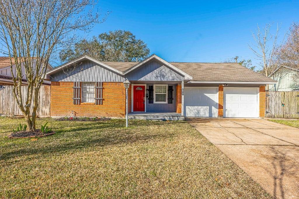 Primary Photo - 2414 Dewberry Ln