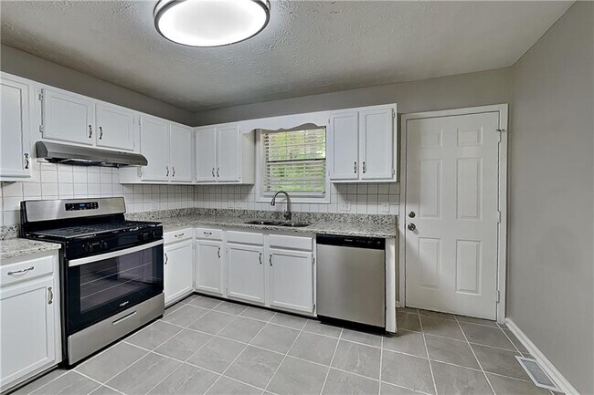 Foto del edificio - 7796 Mountain Creek Way