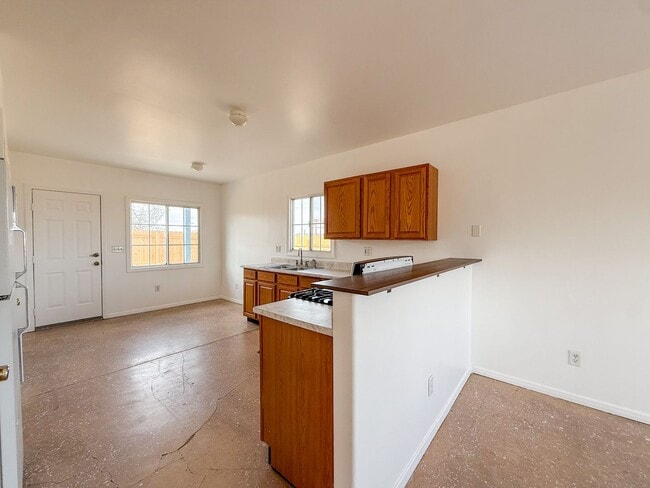 Building Photo - 29 Palms home in desired Indian Cove neighborhood