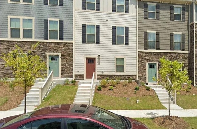 Photo - Room in Townhome on Poplar Leaf Way