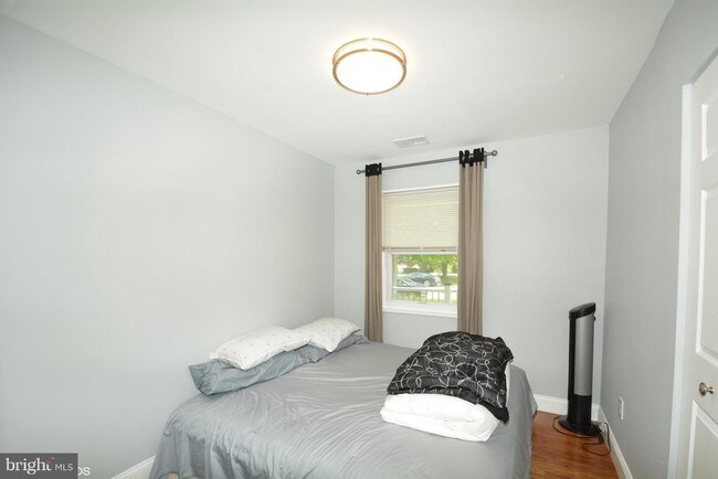 Foto del edificio - 6317 Everglades Dr