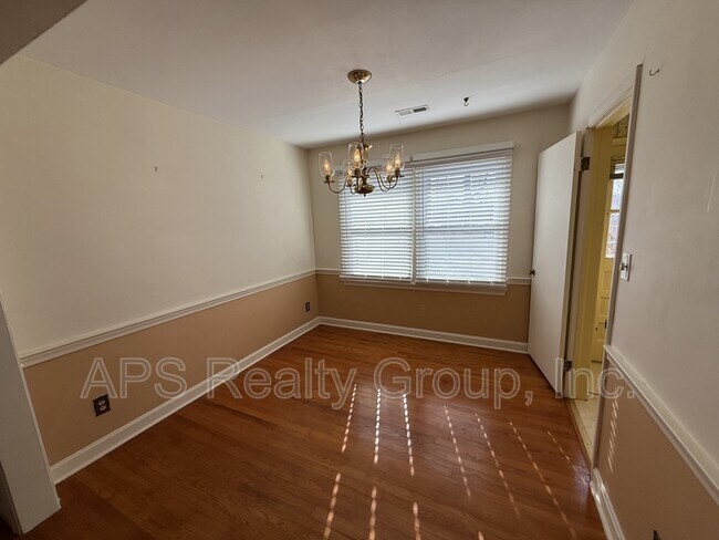 Foto del edificio - 4924 Stonington Rd SW