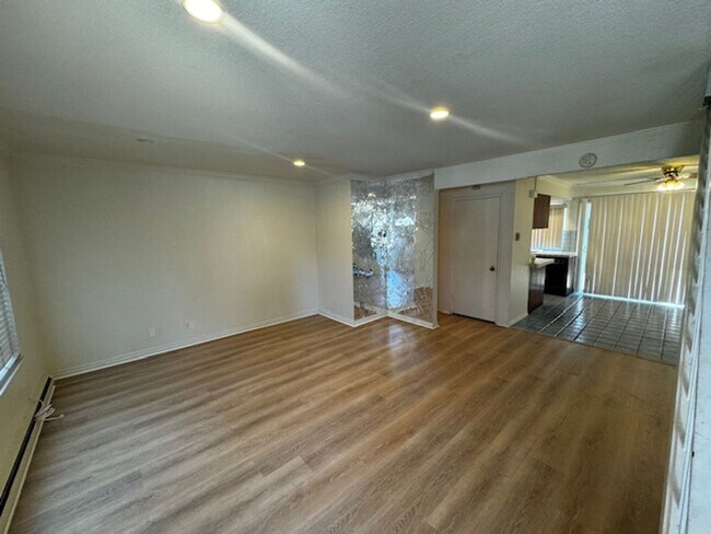 Foto del edificio - Quiet and Quaint 3 Bed-1.5 bath Home in St...