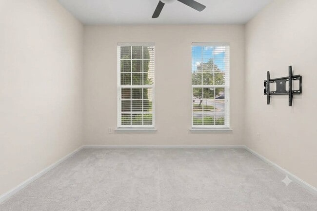Building Photo - 1056 Pipistrelle Ct