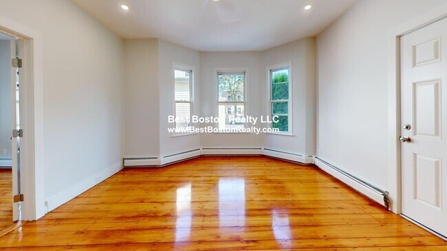 Building Photo - 339 Norfolk St