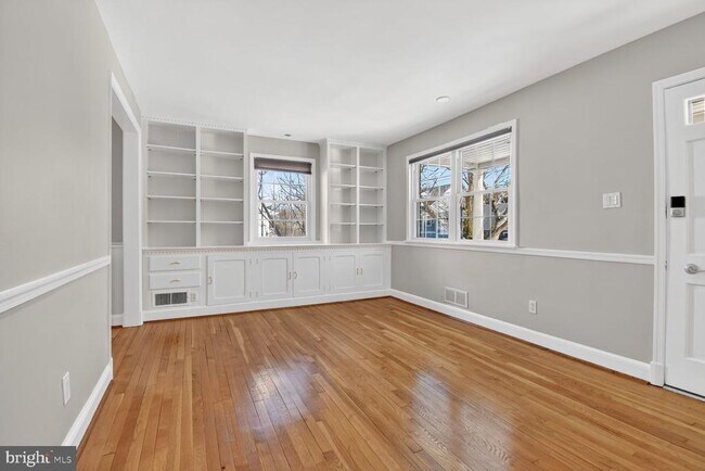 Foto del edificio - 4411 Edgefield Rd