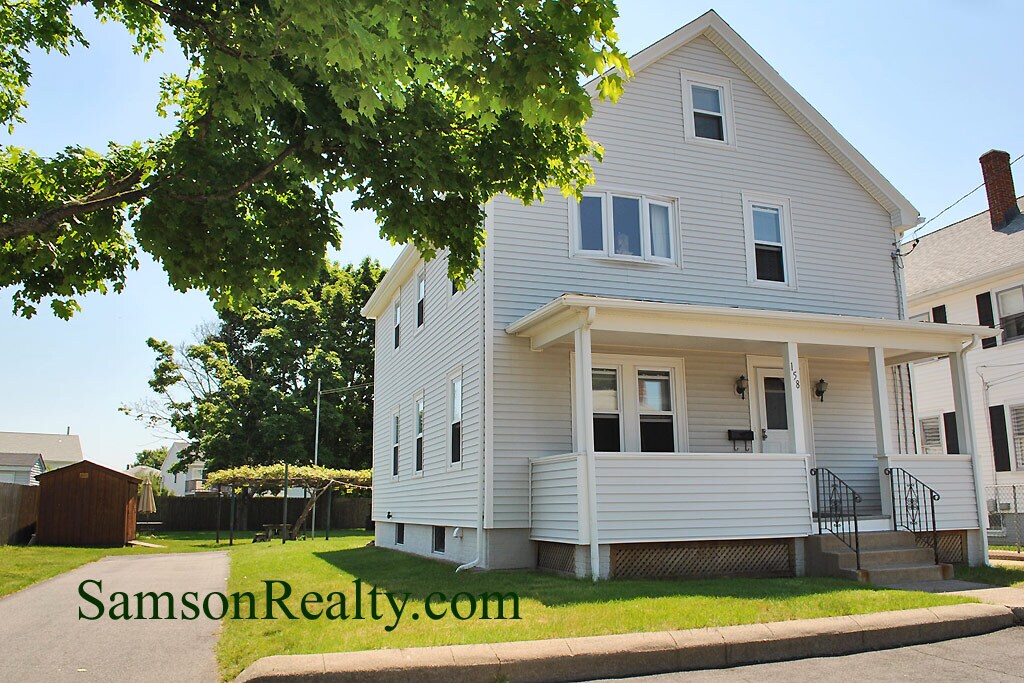 Primary Photo - 158 Bentley St