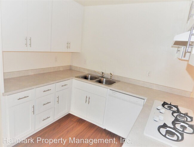 Foto del edificio - 16692 Goldenwest St