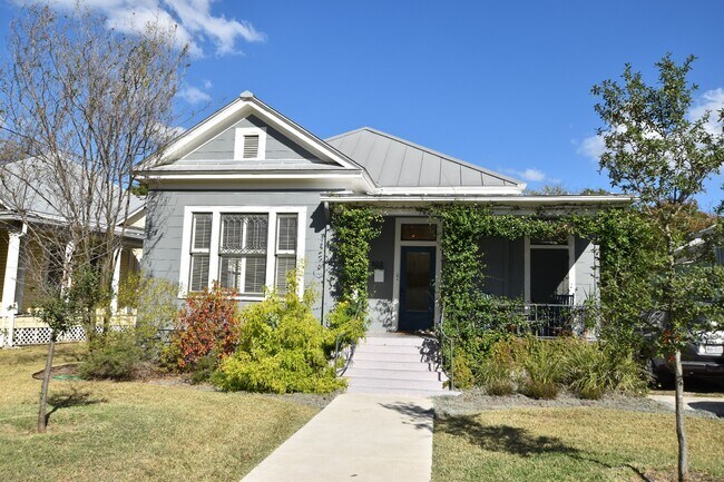 Foto del edificio - 302 Cedar St