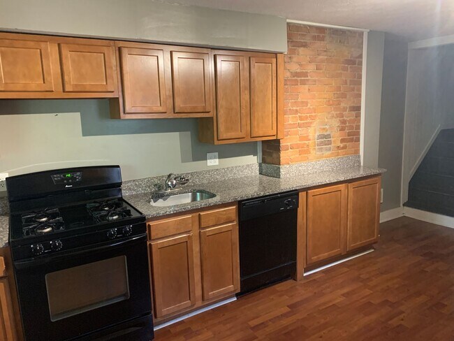 Foto del edificio - 3950-3952 Woolslayer Way