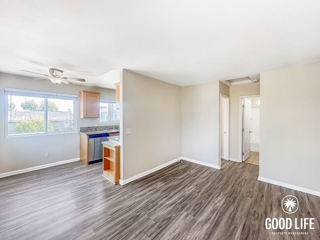 Building Photo - Inviting 1BD/1BA Upper-Level Condo in Golden Hill with Laundry On-Site & Reserved Parking