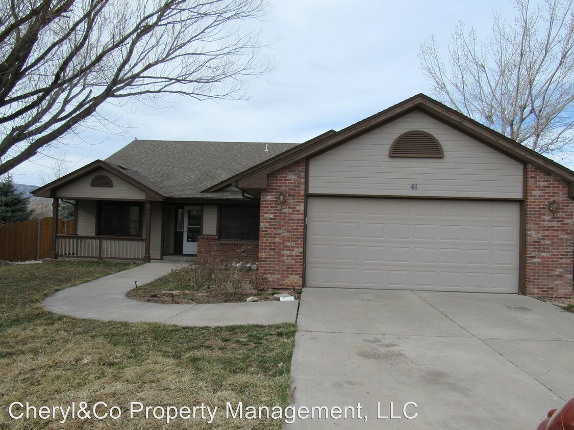 Primary Photo - 41 Green Mesa Pl
