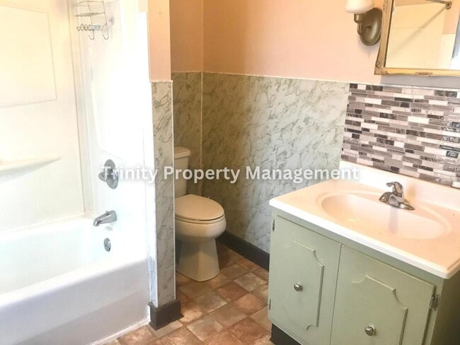 Foto del edificio - 1625 Hamill Ave