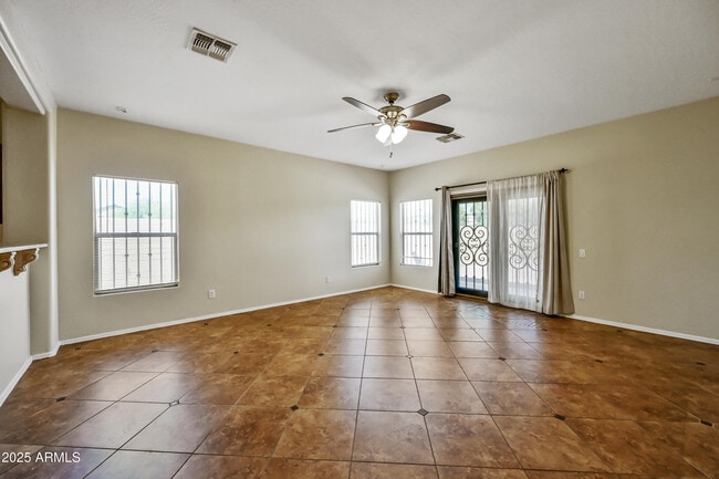 Building Photo - 7303 S 54th Dr