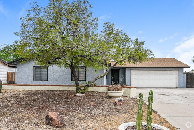 Building Photo - 1815 W Wikieup Ln