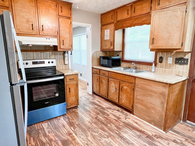 Building Photo - 1589 Whisperwood Trail