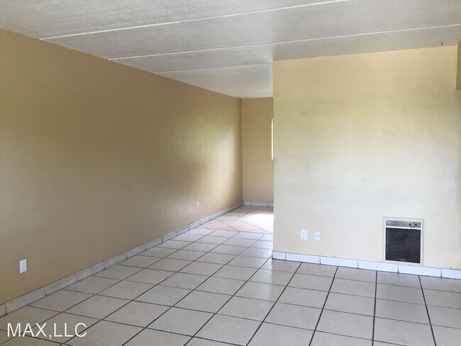 Foto del edificio - 700 NW 10th Terrace