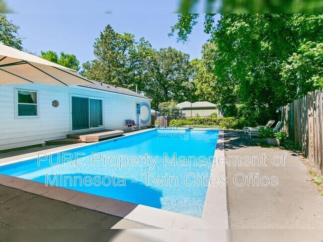 Foto del edificio - 3300 Lee Ave N