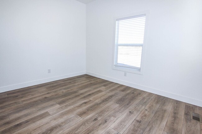 Building Photo - New Manufactured Home in Paudlen