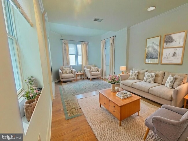 Photo - 606 S 16th St Apartment